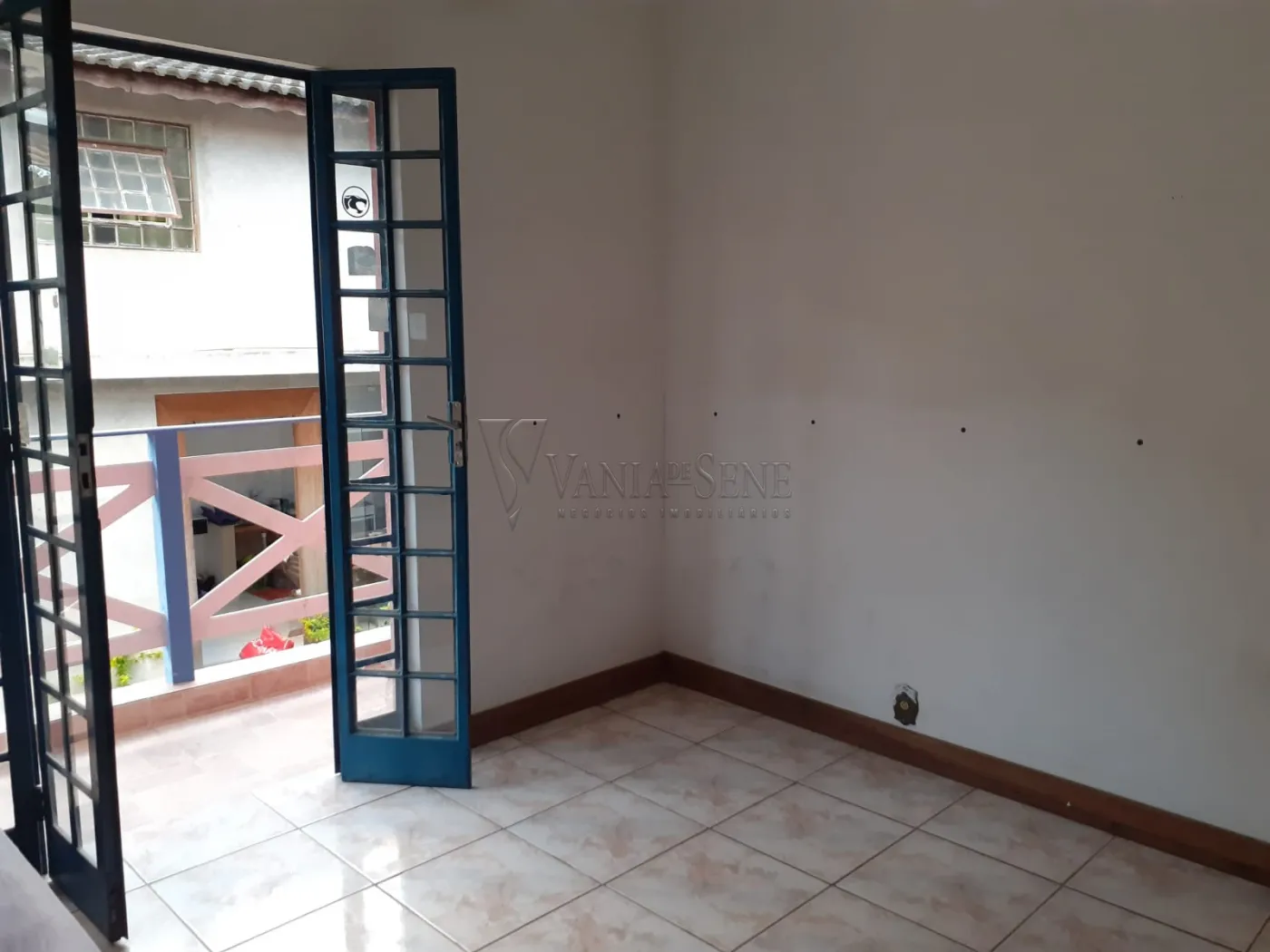 Comprar Casa / Padr&atilde;o em S&atilde;o Jos&eacute; dos Campos R$ 700.000,00 - Foto 5