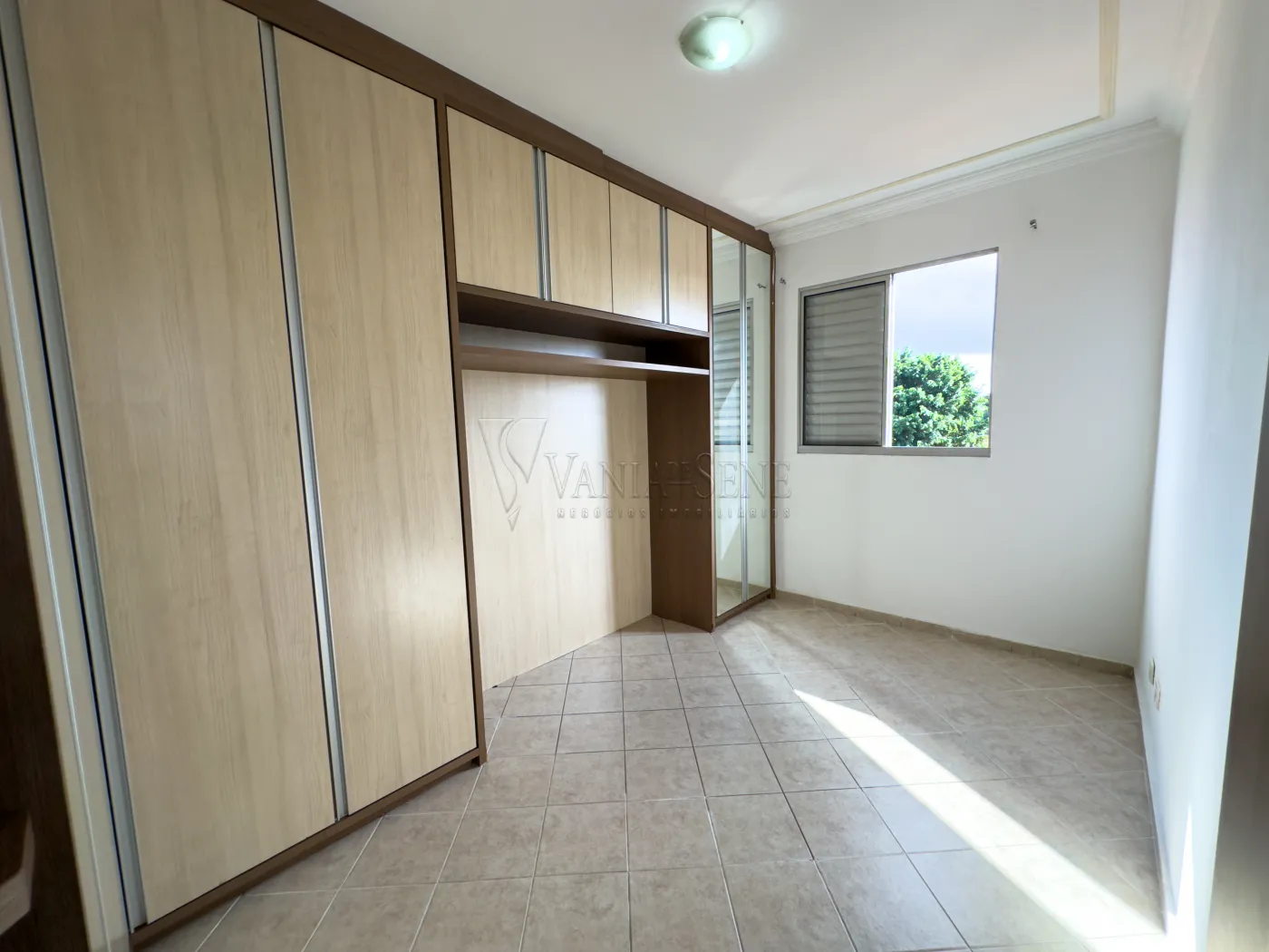 Alugar Apartamento / Padr&atilde;o em S&atilde;o Jos&eacute; dos Campos R$ 1.950,00 - Foto 11
