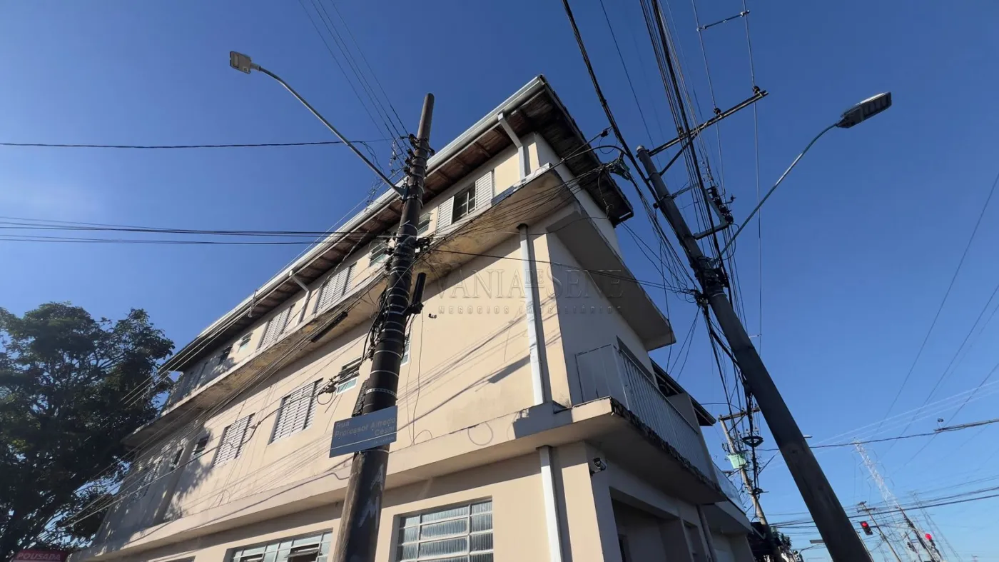 Comprar Casa / Padr&atilde;o em S&atilde;o Jos&eacute; dos Campos R$ 1.300.000,00 - Foto 2