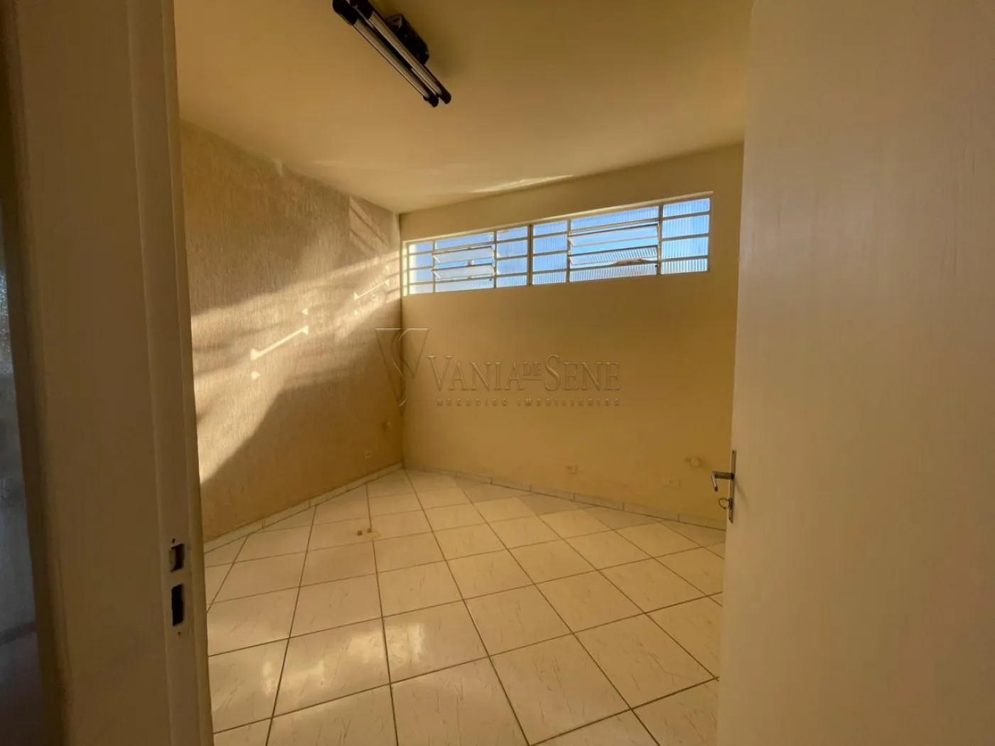 Comprar Casa / Padr&atilde;o em S&atilde;o Jos&eacute; dos Campos R$ 1.300.000,00 - Foto 9