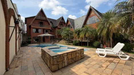 MANS�O ESTILO EUROPEU NO CAMPESTRE: UM REF�GIO EXCLUSIVO COM 900m� E LAZER DE RESORT