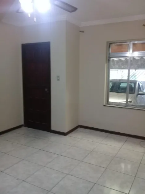 Sobrado com 2 dormit�rios localizado no Bairro Mau�, em S�o Caetano Do Sul.