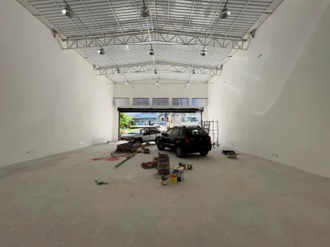 Sal�o Comercial localizada no Bairro Santo Ant�nio, em S�o Caetano Do Sul.-