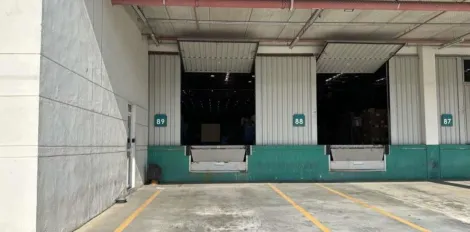 Galp�o Log�stico/Industrial para Loca��o - Embu das Artes