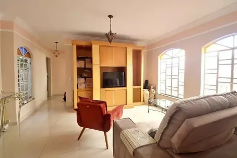 Sobrado Resid�ncial e Comercial com 5 dormit�rios localizado no Bairro Campestre, em Santo Andr�.-