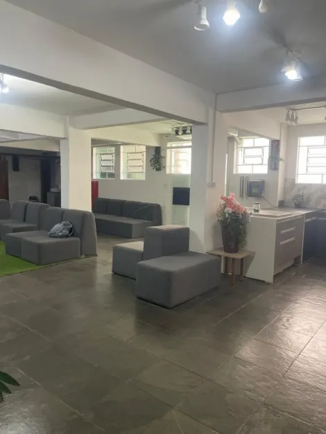 Sal�o Comercial localizado no bairro Osvaldo Cruz, em S�o Caetano do Sul.