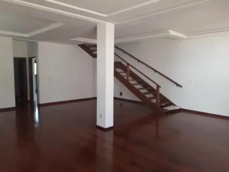 Sobrado com 3 su�tes localizado no Bairro Cer�mica, em S�o Caetano do Sul.