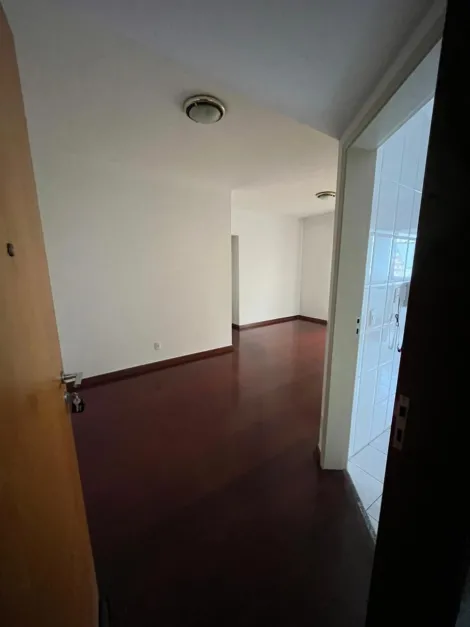 Apartamento com 2 dormit�rios localizado no bairro Santo Ant�nio, em S�o Caetano Do Sul.-