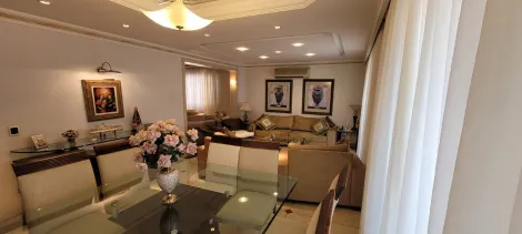 Apartamento amplo e arejado local privilegiado, arborizado e no bairro nobre Santo Ant�nio