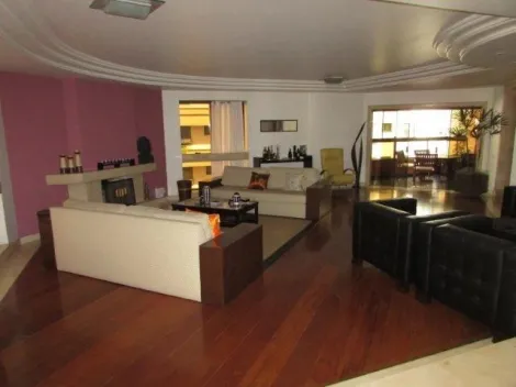 Apartamento com 4 dormit�rios, sendo 3 su�tes, no bairro Santo Ant�nio, em S�o Caetano do Sul.