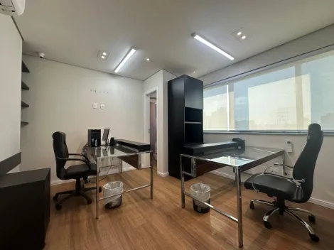 Sala comercial localizada no Bairro Centro, em S�o Caetano Do Sul.