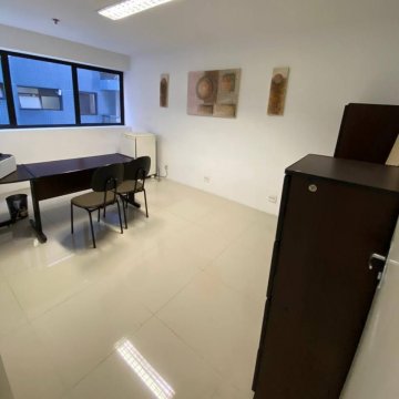 Sala Comercial localizada no Bairro Santo Ant�nio, em S�o Caetano Do Sul.