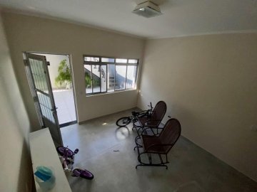 Sobrado com 3 dormit�rios localizada no Bairro Nova Gerty, em S�o Caetano Do Sul.