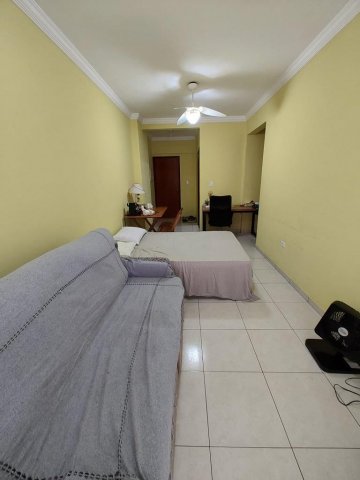 Apartamento com 1 dormit�rio no bairro Vila Cai�ara, em Praia Grande.