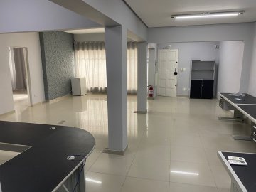 Casa localizada no bairro Barcelona, em S�o Caetano do Sul.