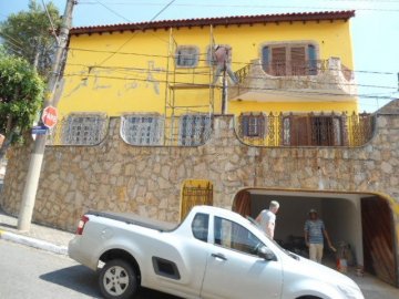 Sobrado com 3 su�tes localizado no Bairro Santa Maria, em S�o Caetano Do Sul.
