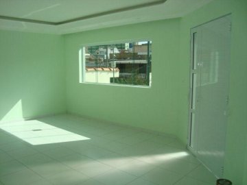 Sobrado com 3 dormit�rios localizado no Bairro Ol�mpico, em S�o Caetano Do Sul.