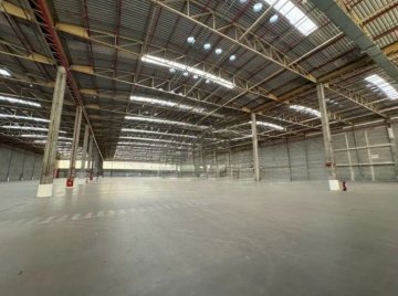 Galp�o crossdocking para alugar em Cajamar pr�ximo a Rod. Anhanguera.