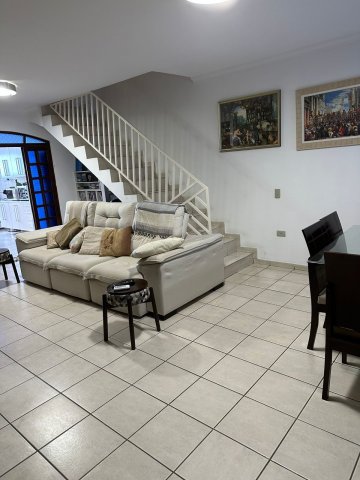 Sobrado com 3 dormit�rios localizado no Bairro Jardim Palermo, em S�o Bernardo do Campo.