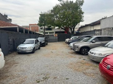 Terreno Comercial localizada no Bairro Osvaldo Cruz, em S�o Caetano Do Sul.