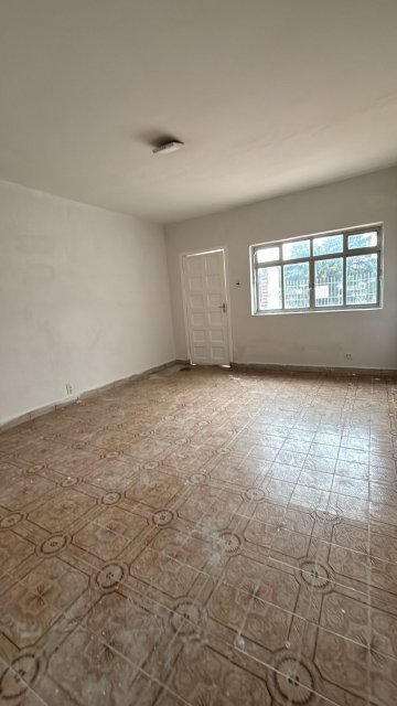 Casa com 1 dormit�rio localizado no Bairro Vila California, em S�o Paulo.