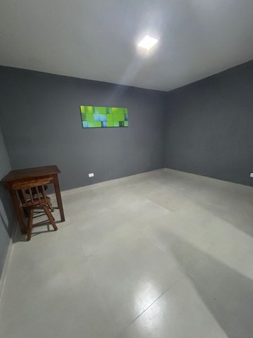 Apartamento Tipo Kitnet com 1 dormit�rio localizado no bairro Osvaldo Cruz, em S�o Caetano Do Sul.