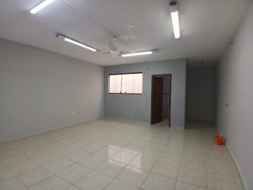 Sala comercial localizada no Bairro Santa Paula, em S�o Caetano Do Sul.