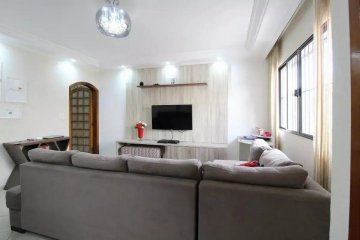Casa Assobradada com 3 dormit�rios localizado no Bairro Camilopolis, em Santo Andr�.-