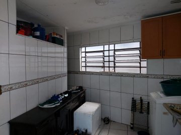 Casa com 2 dormit�rios localizado no Bairro Mau�, em S�o Caetano Do Sul.