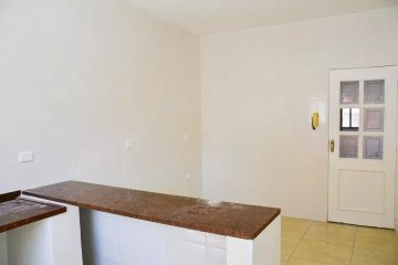 Casa Assobradada com 2 dormit�rios localizado no Bairro Santa Paula, em S�o Caetano Do Sul.