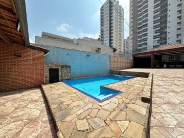 Casa com 3 su�tes localizado no Bairro Barcelona, em S�o Caetano Do Sul.