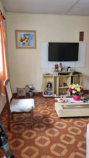 Casa com 2 dormit�rios localizado no Bairro Ol�mpico, em S�o Caetano Do Sul.