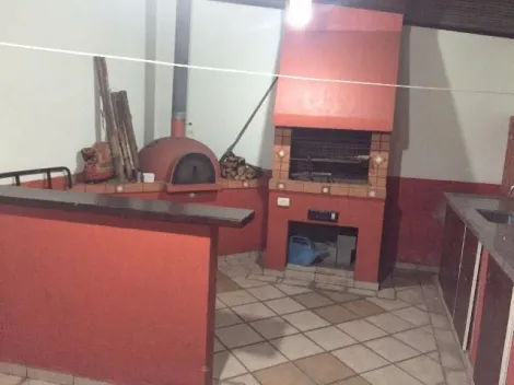 Casa com 4 dormit�rios localizado no bairro Osvaldo Cruz, em S�o Caetano do Sul.