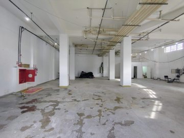 Sal�o Comercial localizada no Bairro Rudge Ramos, em S�o Bernardo do Campo.-