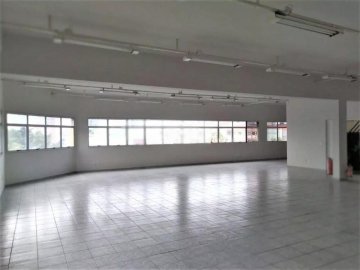 Sala comercial localizada no Bairro Barcelona, em S�o Caetano Do Sul.