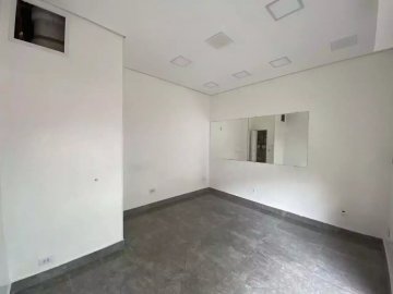 Sal�o Comercial localizada no Bairro Santa Paula, em S�o Caetano Do Sul.-