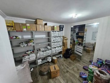 Sobrado Comercial e Residencial com 4 dormit�rios localizado no Bairro Vila Valparaiso, em Santo Andr�.-