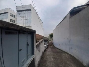 Terreno localizado no Bairro Santa Paula, em S�o Caetano Do Sul.