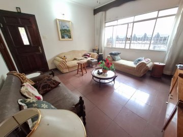 Sobrado com 4 dormit�rios localizado no Bairro Santa Paula, em S�o Caetano Do Sul