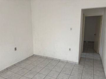 Casa com 1 dormit�rio localizado no Bairro Osvaldo Cruz, em S�o Caetano Do Sul.