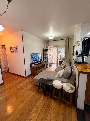 Apartamento com 2 dormit�rios localizado no bairro Santo Ant�nio, em S�o Caetano Do Sul.