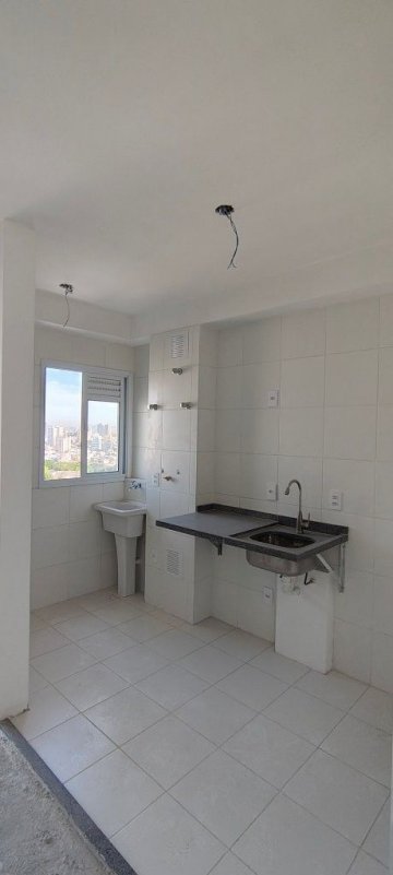 Apartamento com 2 dormit�rios localizado no bairro Utinga, em Santo Andr�.-