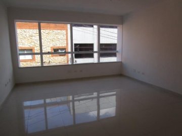 Sala comercial localizada no Bairro Nova Gerty, em S�o Caetano Do Sul.