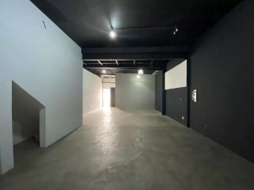 Pr�dio Comercial localizada no Bairro Santa Paula, em S�o Caetano Do Sul.