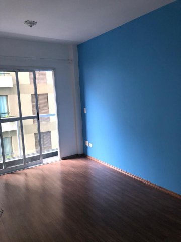 Apartamento com 2 dormit�rios localizado no bairro Santo Ant�nio, em S�o Caetano Do Sul.