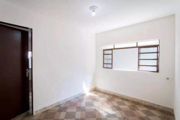 Casa com 2 dormit�rios localizado no Bairro Santa Paula, em S�o Caetano Do Sul.