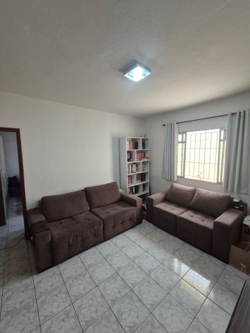 Casa com 2 dormit�rios localizado no Bairro Santa Maria, em S�o Caetano Do Sul.