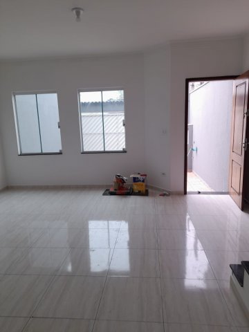 Sobrado com 3 dormit�rios localizado no Bairro Vila Alpina, em S�o Paulo.-