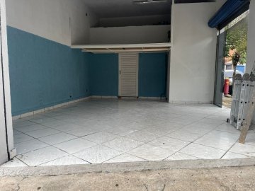 Sal�o Comercial localizada no Bairro Campestre, em Santo Andr�.