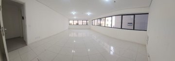 Sala comercial localizada no Bairro Santo Ant�nio, em S�o Caetano Do Sul.